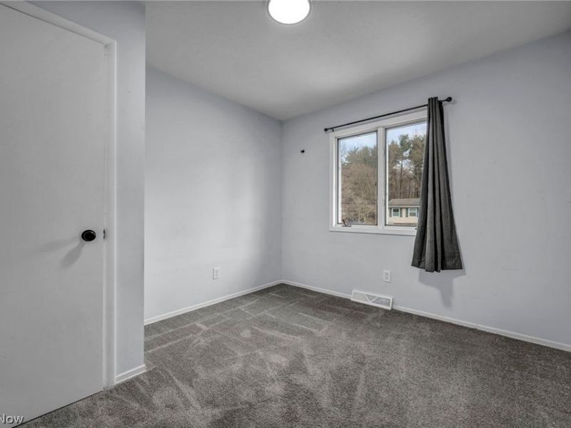 692 Zeletta Drive , Akron, OH 44319 Photo 19