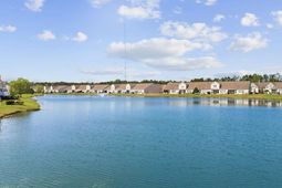 136 Parmelee Dr. photo 4