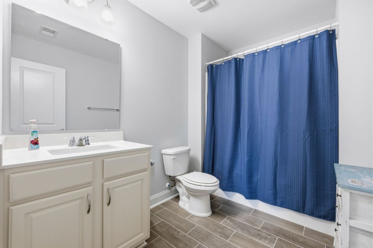 136 Parmelee Dr. Photo 34