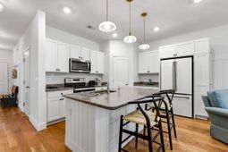 112 Vineyard Place photo 4