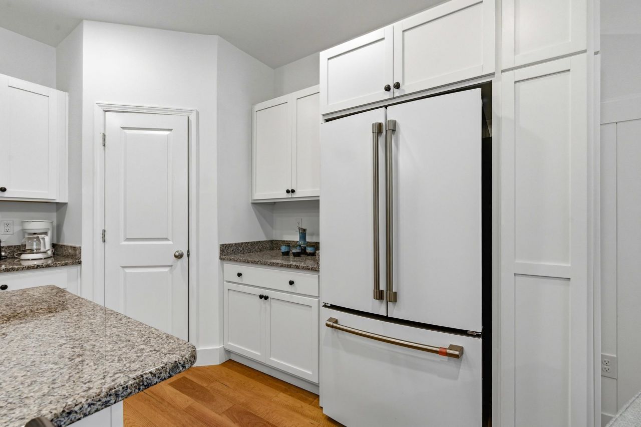 112 Vineyard Place Photo 9