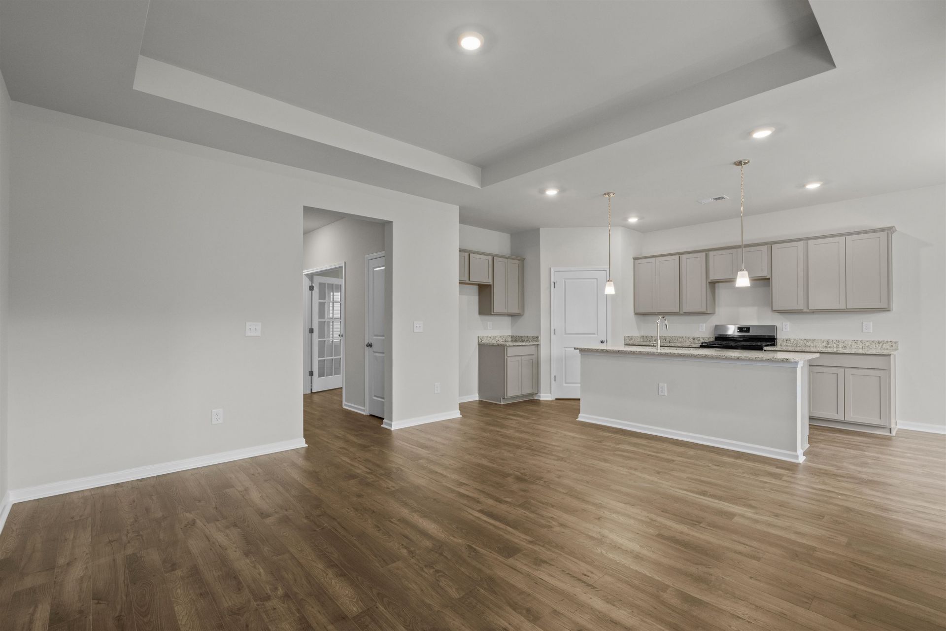 2915 Spain Ln. Photo 10