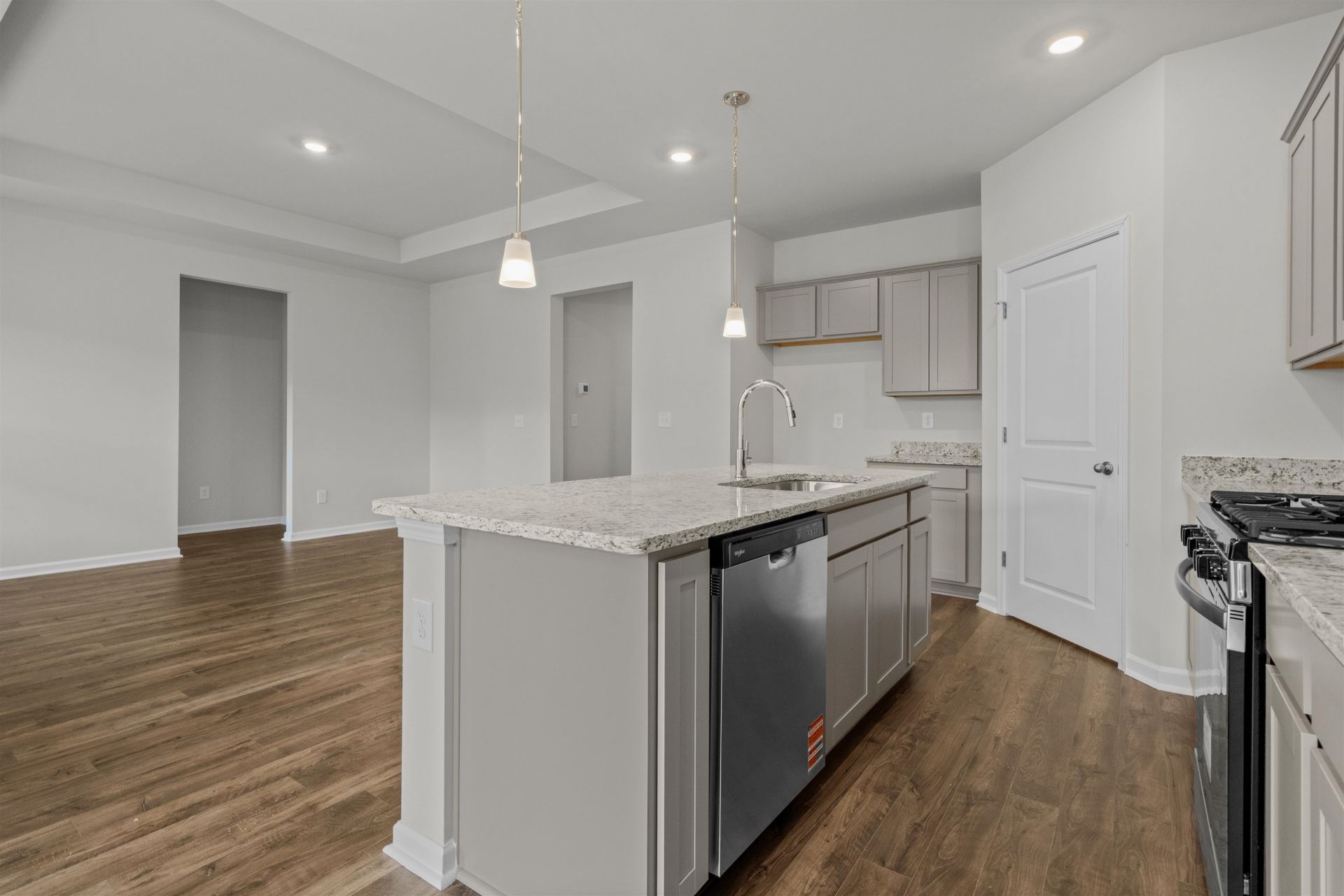 2915 Spain Ln. Photo 14