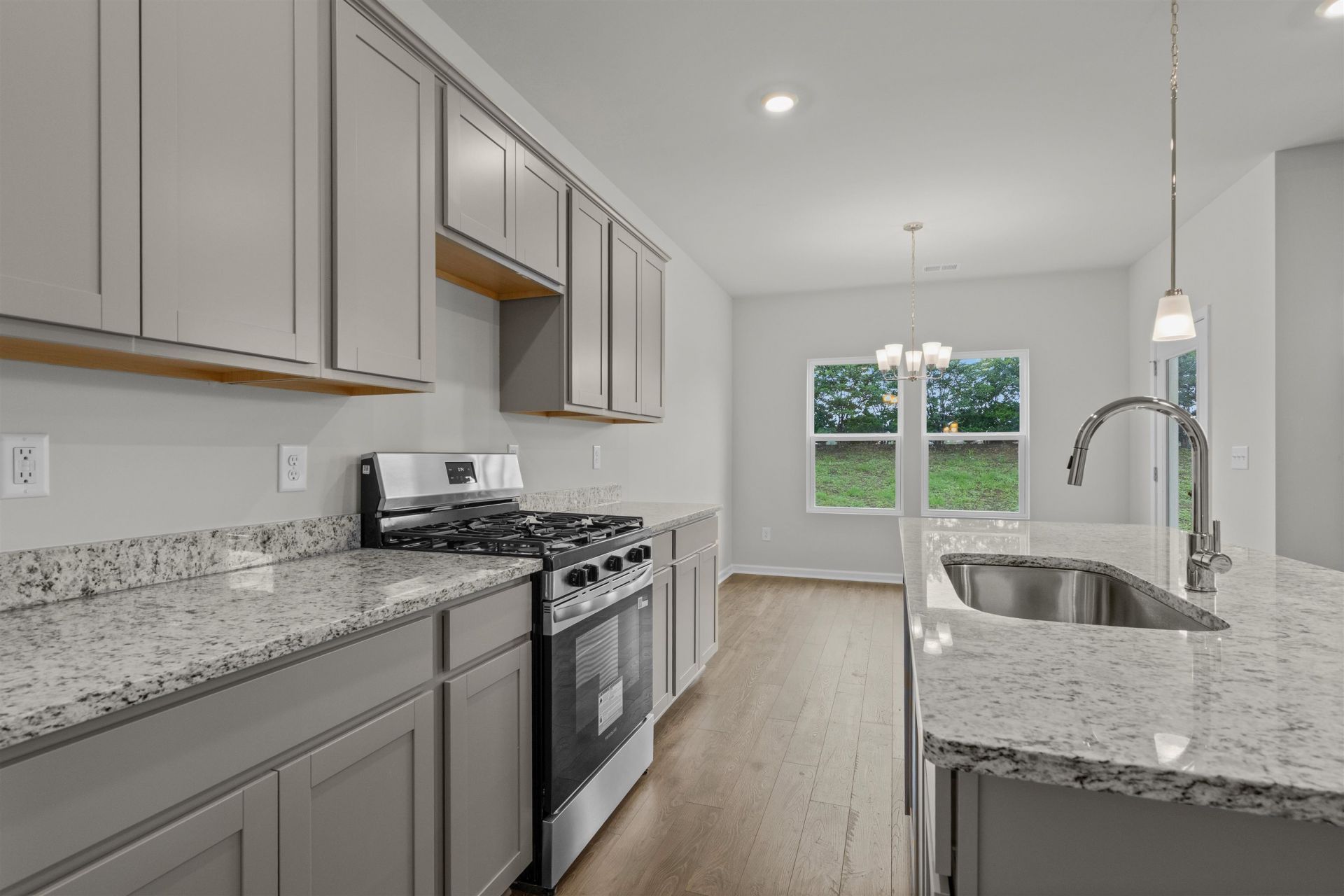 2915 Spain Ln. Photo 16