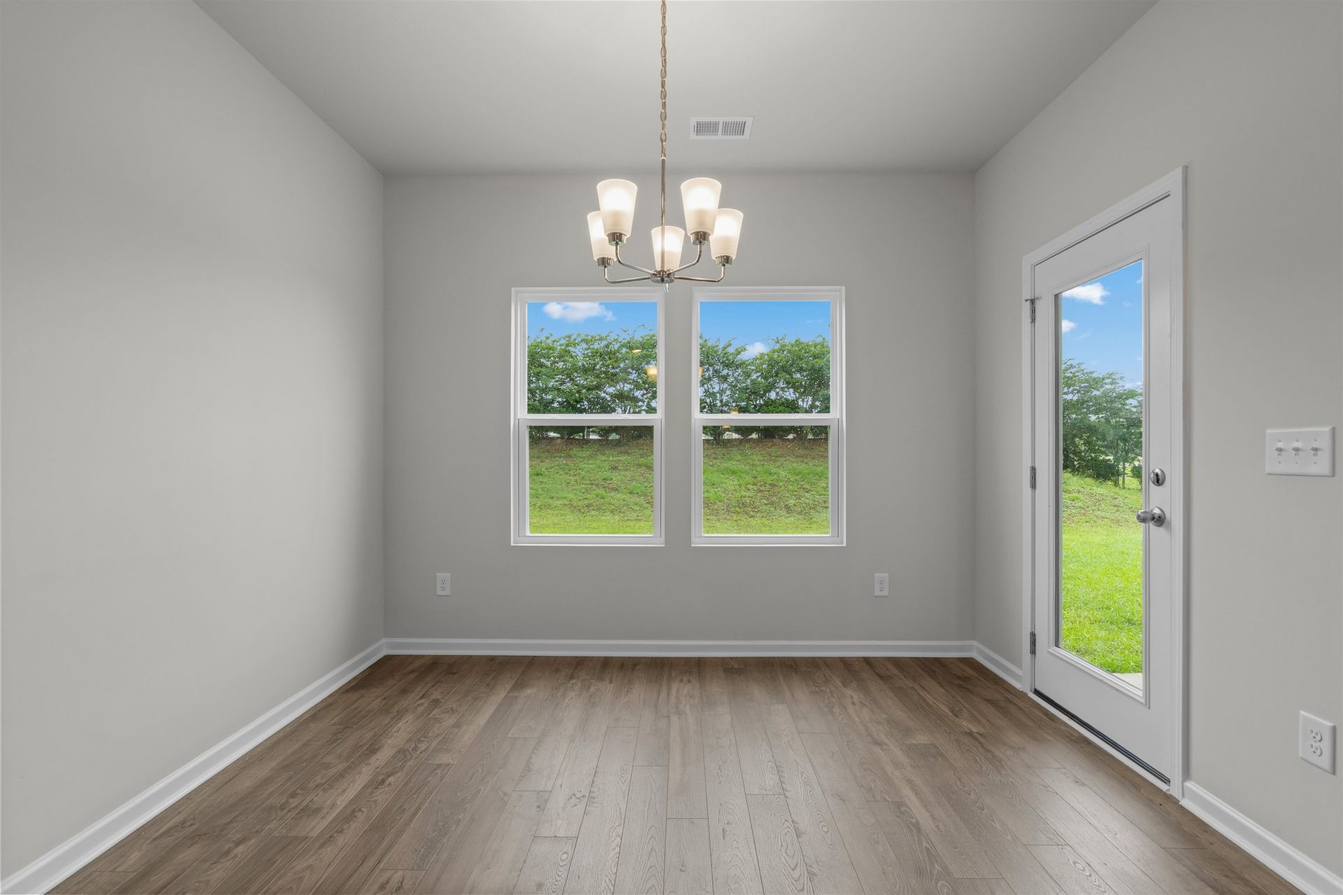 2915 Spain Ln. Photo 18