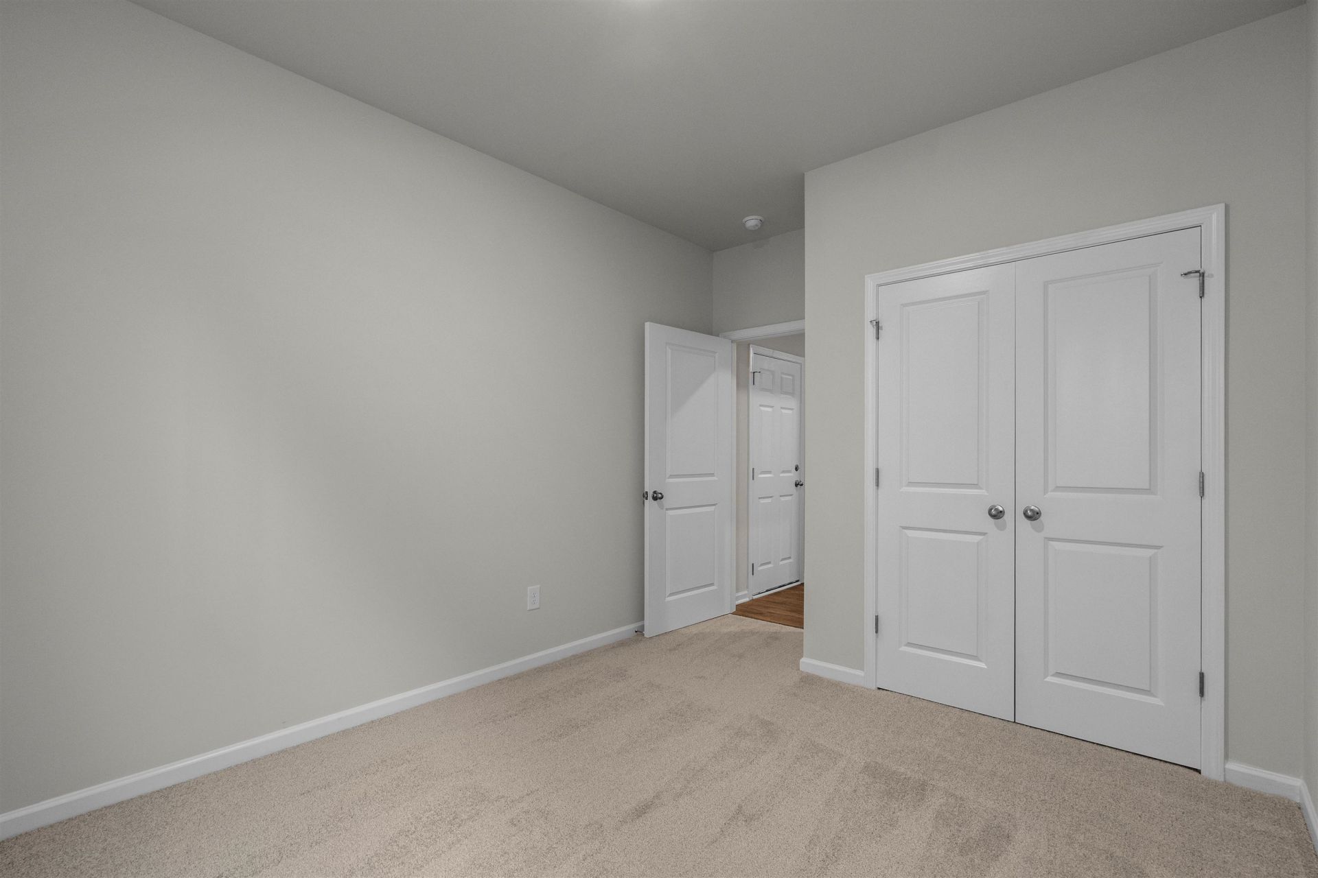 2915 Spain Ln. Photo 30