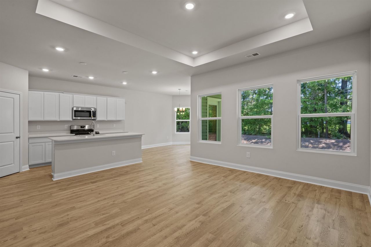 2915 Spain Ln. Photo 9