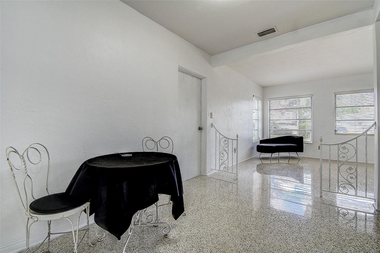 5236 32nd Terrace N, Saint Petersburg, FL 33710 Photo