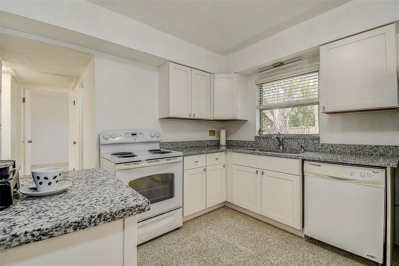 5236 32nd Terrace N, Saint Petersburg, FL 33710 Photo