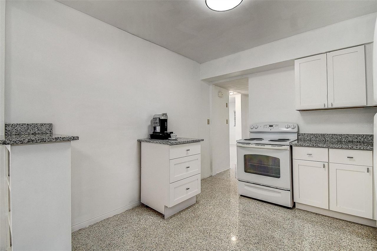 5236 32nd Terrace N, Saint Petersburg, FL 33710 Photo