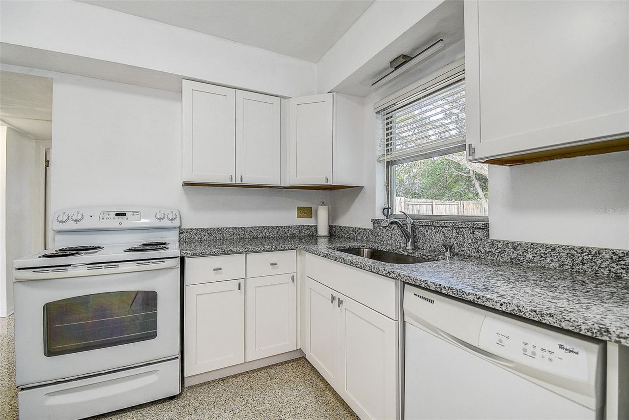 5236 32nd Terrace N, Saint Petersburg, FL 33710 Photo