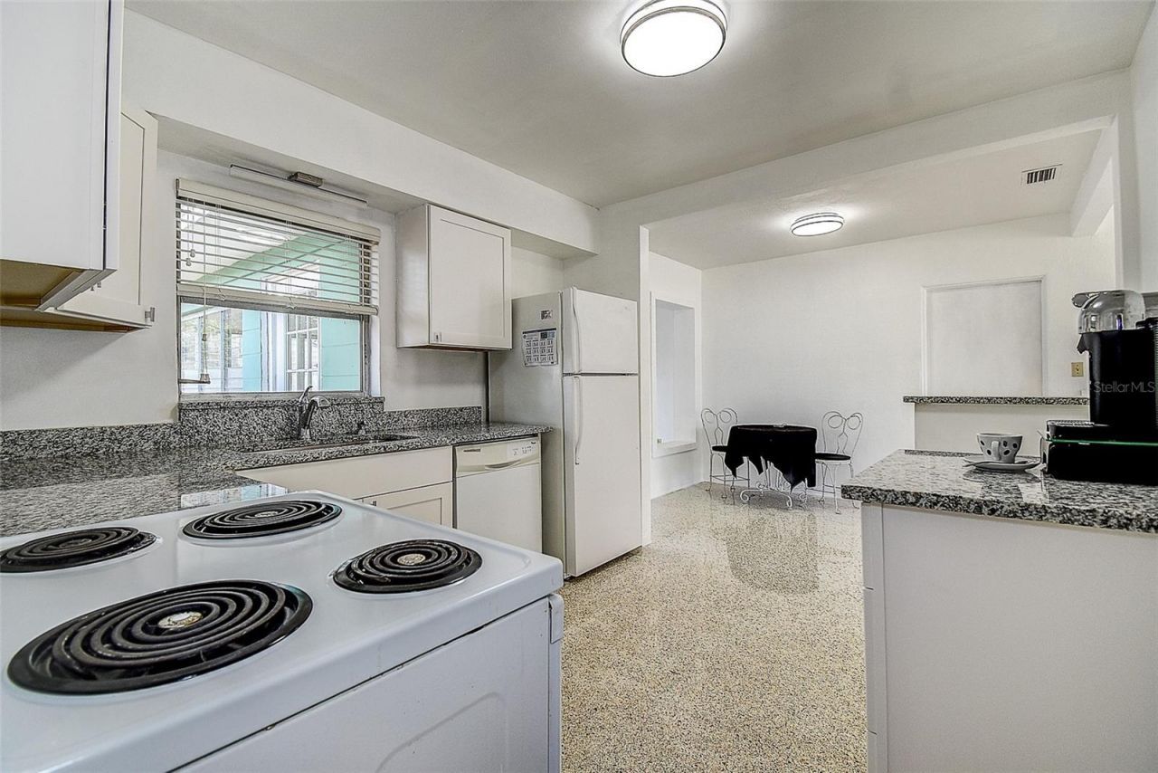 5236 32nd Terrace N, Saint Petersburg, FL 33710 Photo