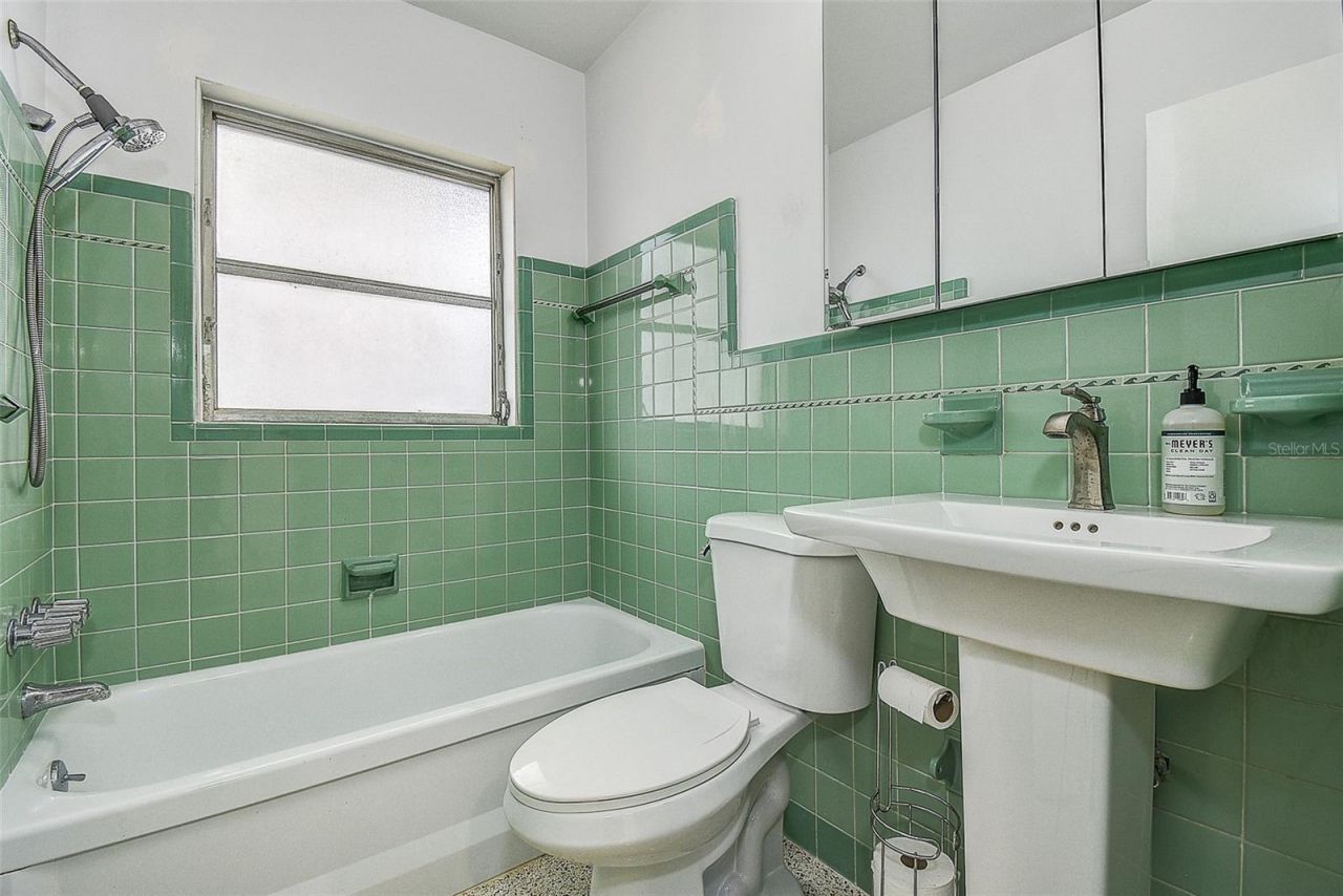 5236 32nd Terrace N, Saint Petersburg, FL 33710 Photo