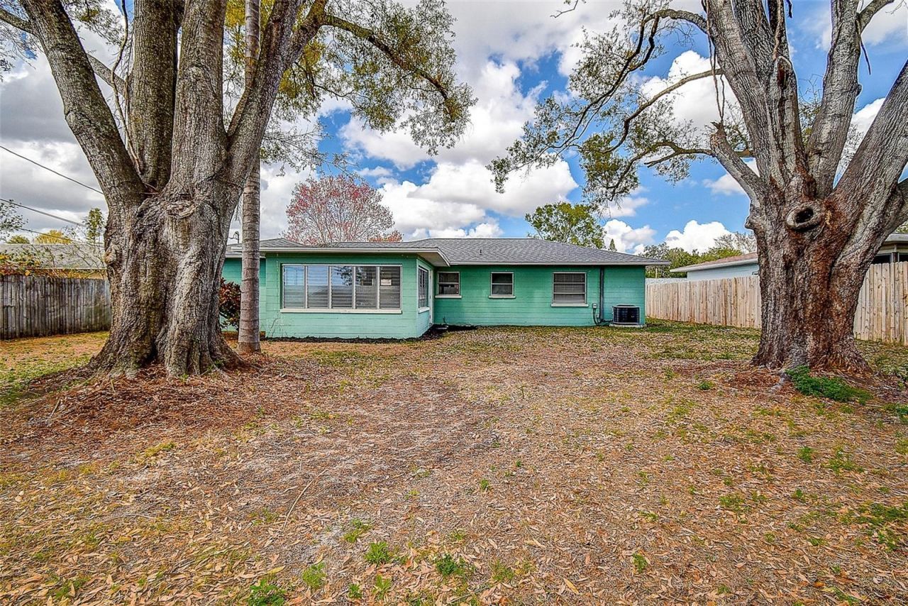 5236 32nd Terrace N, Saint Petersburg, FL 33710 Photo