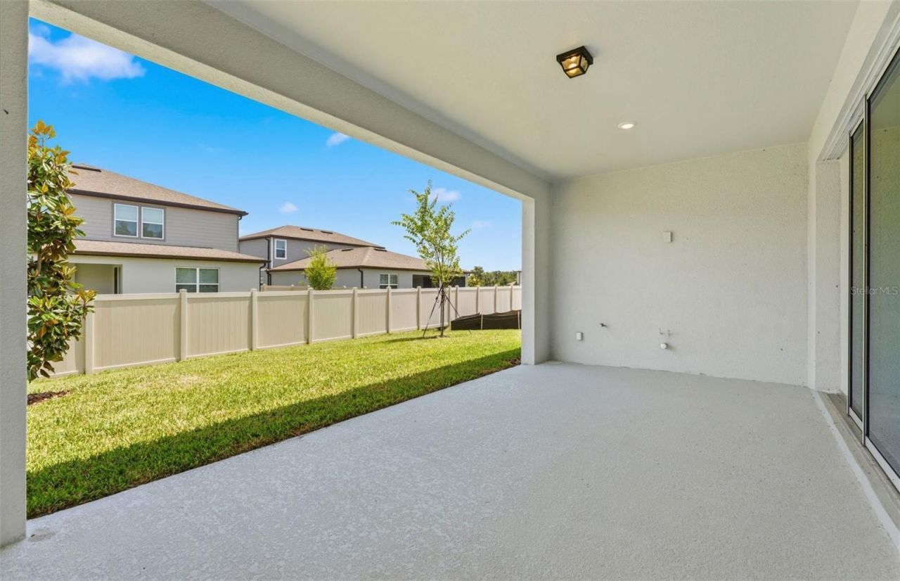 37265 Gunnison Drive, Zephyrhills, FL 33540 Photo