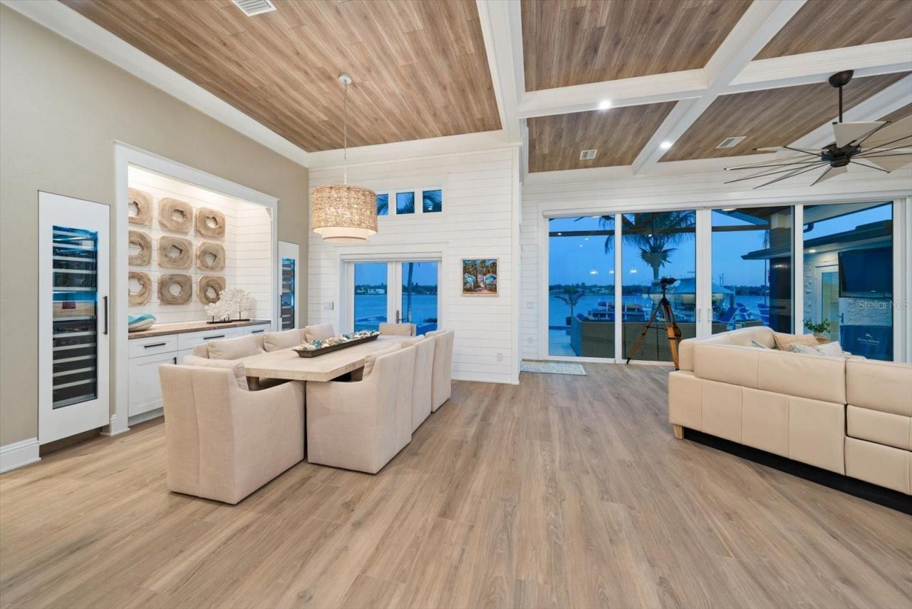 540 20th Avenue, Indian Rocks Beach, FL 33785 Photo