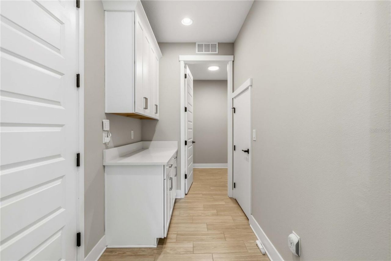 17109 Sweetwater Village Drive, Lakewood Ranch, FL 34211 Photo