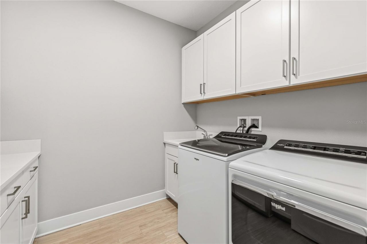 17109 Sweetwater Village Drive, Lakewood Ranch, FL 34211 Photo