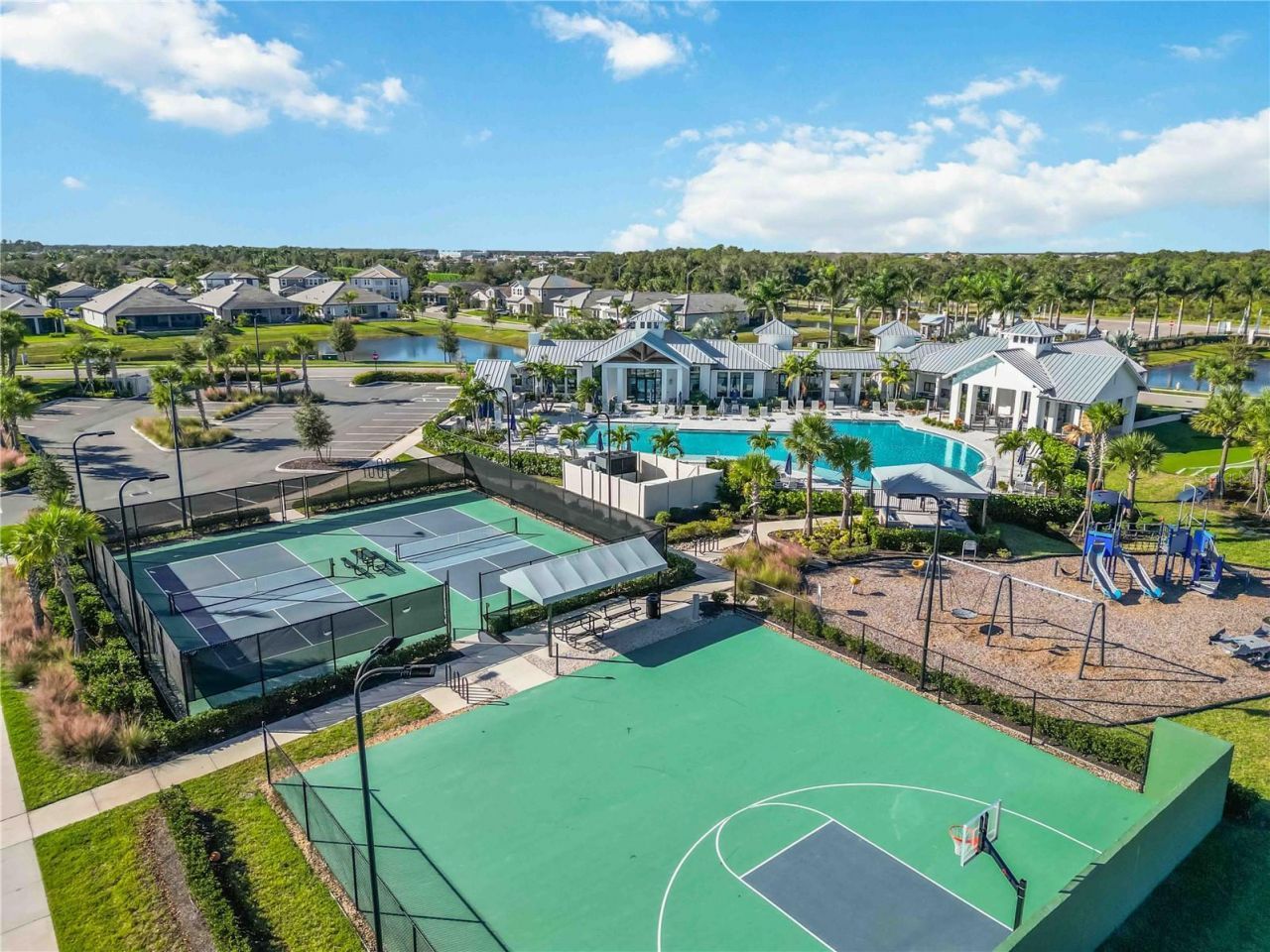 17109 Sweetwater Village Drive, Lakewood Ranch, FL 34211 Photo