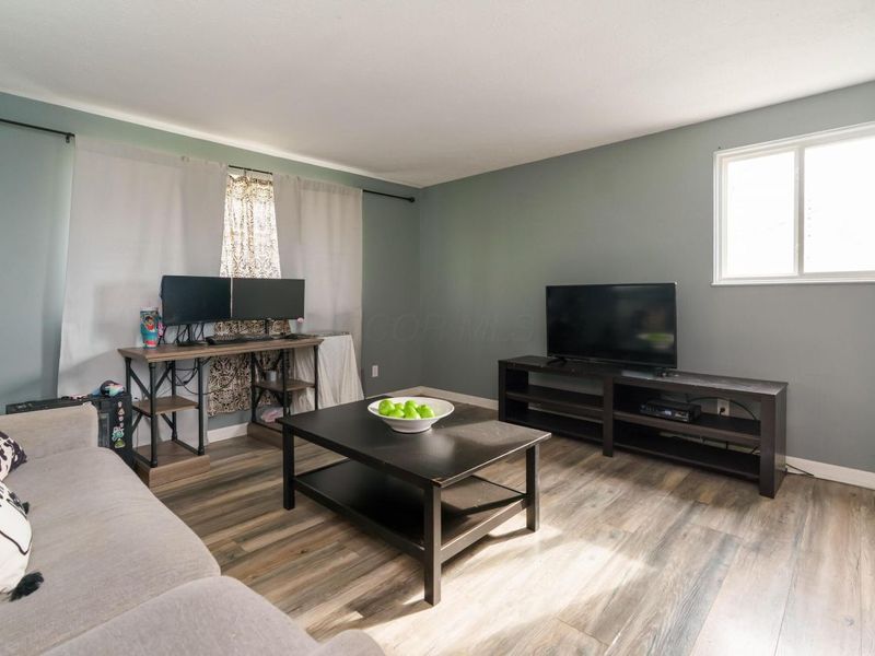 3755 Lynward Road , Columbus, OH 43228 Photo 12