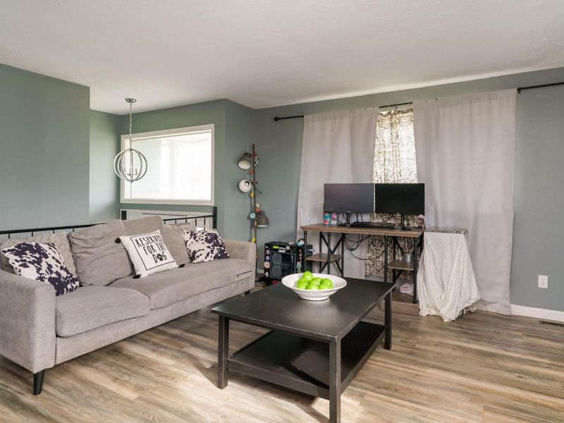 3755 Lynward Road , Columbus, OH 43228 Photo 14