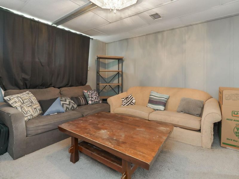 3755 Lynward Road , Columbus, OH 43228 Photo 22