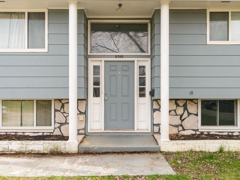 3755 Lynward Road , Columbus, OH 43228 Photo 4