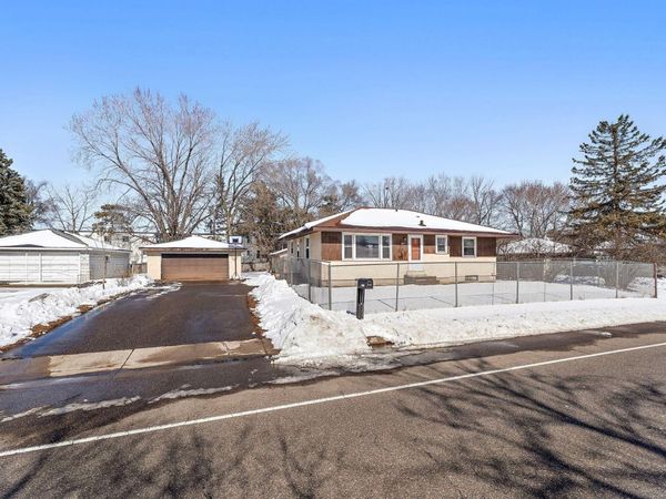 1005 North Street , Anoka, MN 55303