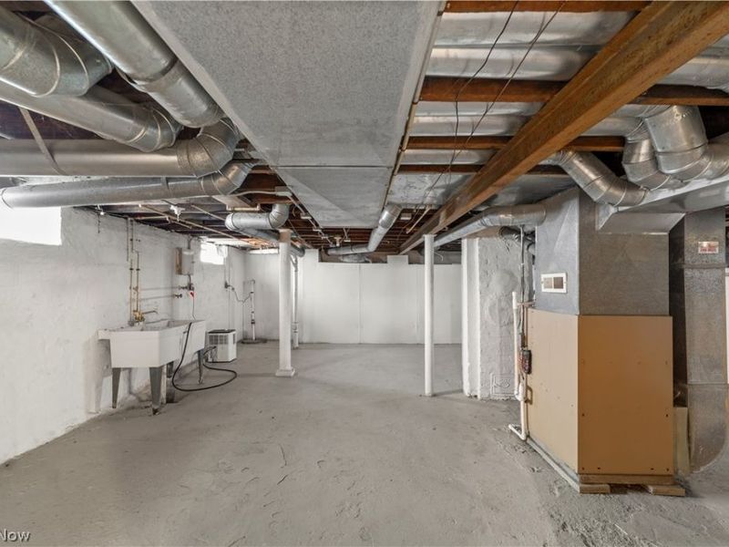 2723 Marvin Avenue, Cleveland, OH 44109 Photo 32