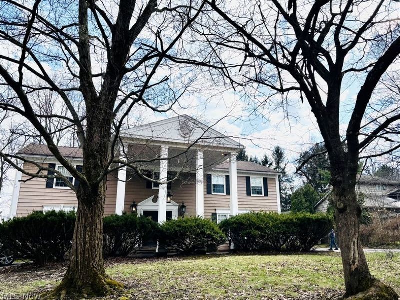 26570 Hendon Road , Beachwood, OH 44122 Photo 2