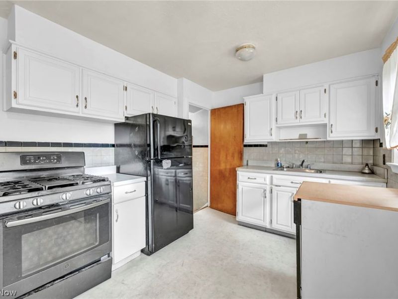 4157 W 157th Street, Cleveland, OH 44135 Photo 11