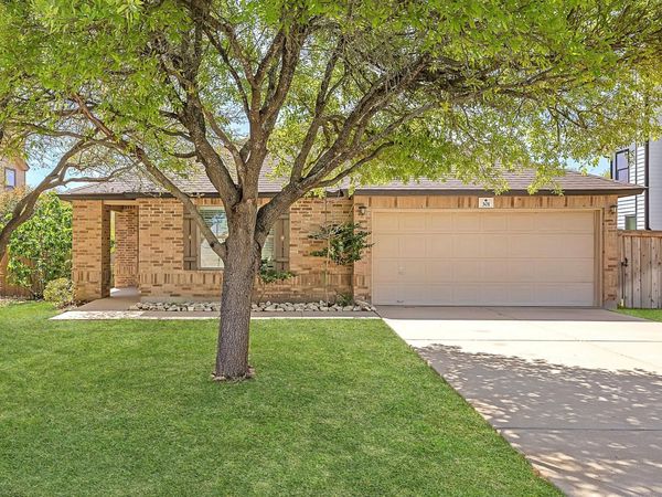 301 Wildwood DR, Georgetown, TX 78633