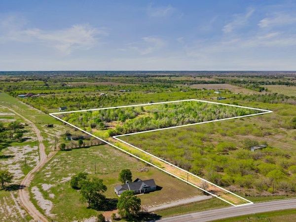 8530 FM 153, La Grange, TX 78945