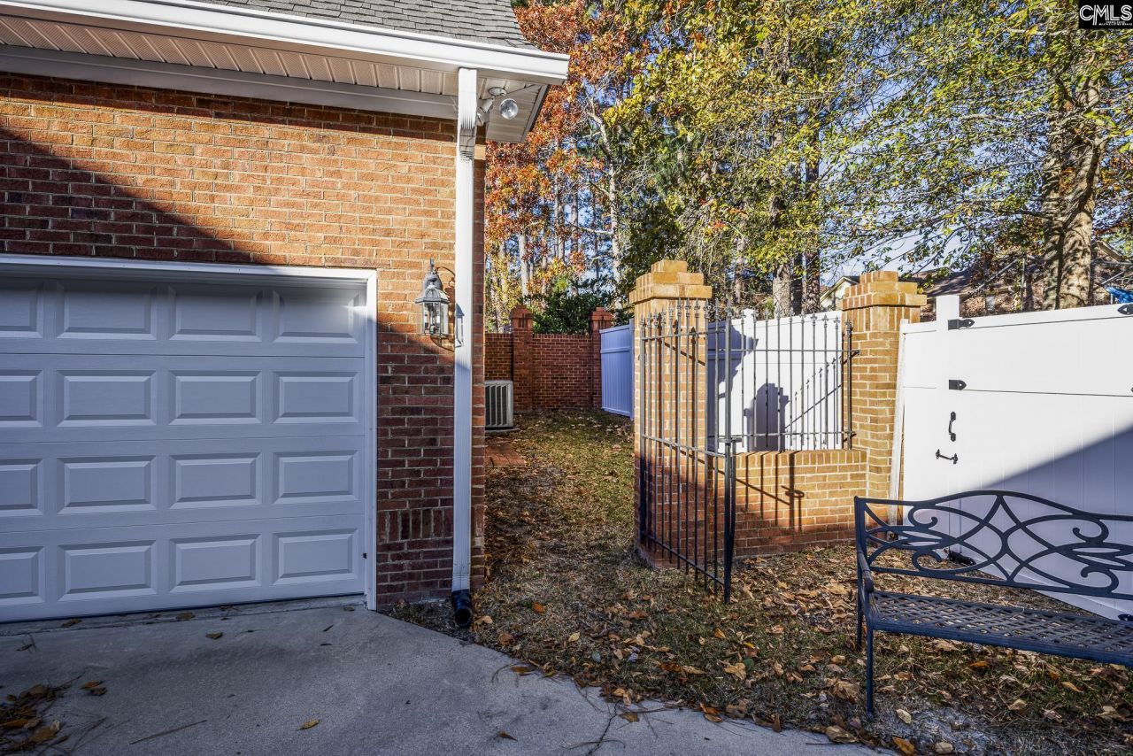 151 Long Iron Court  Photo 6