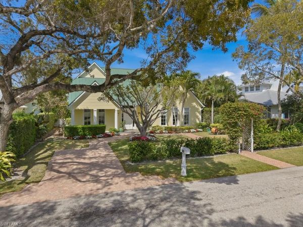 775 Broad CT N, NAPLES, FL 34102