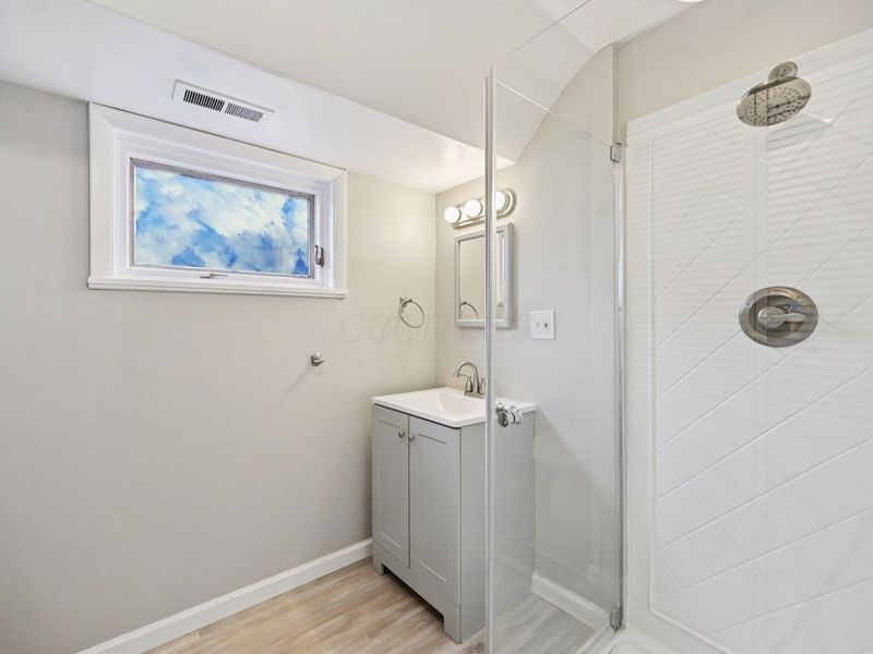 6193 Central Park Drive, Columbus, OH 43231 Photo 14