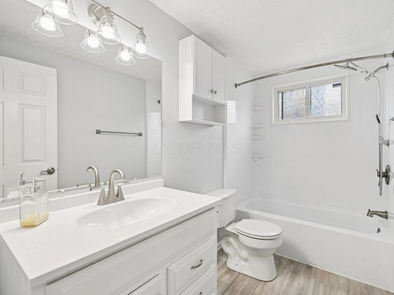 6193 Central Park Drive, Columbus, OH 43231 Photo 9