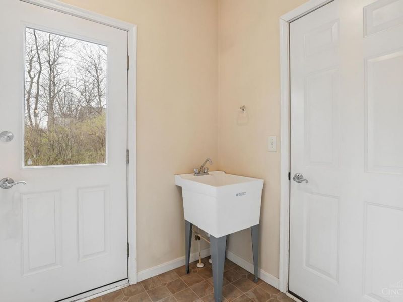 7611 Tylers Hill Court, West Chester, OH 45069 Photo 34