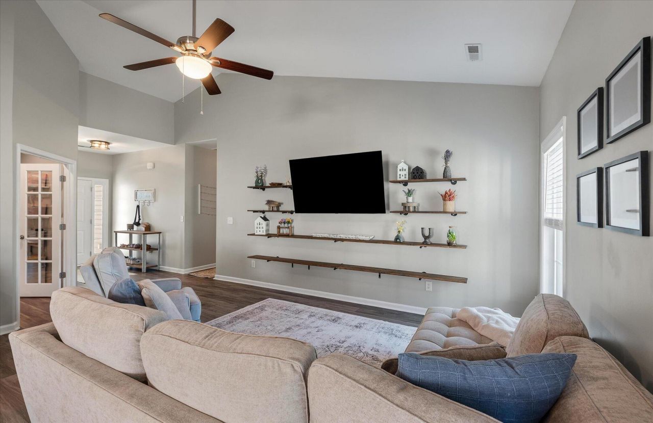 411 Brawley Drive Photo 7