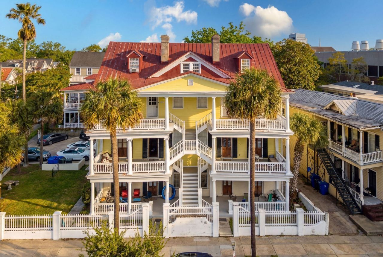 212 Calhoun Street Photo 1