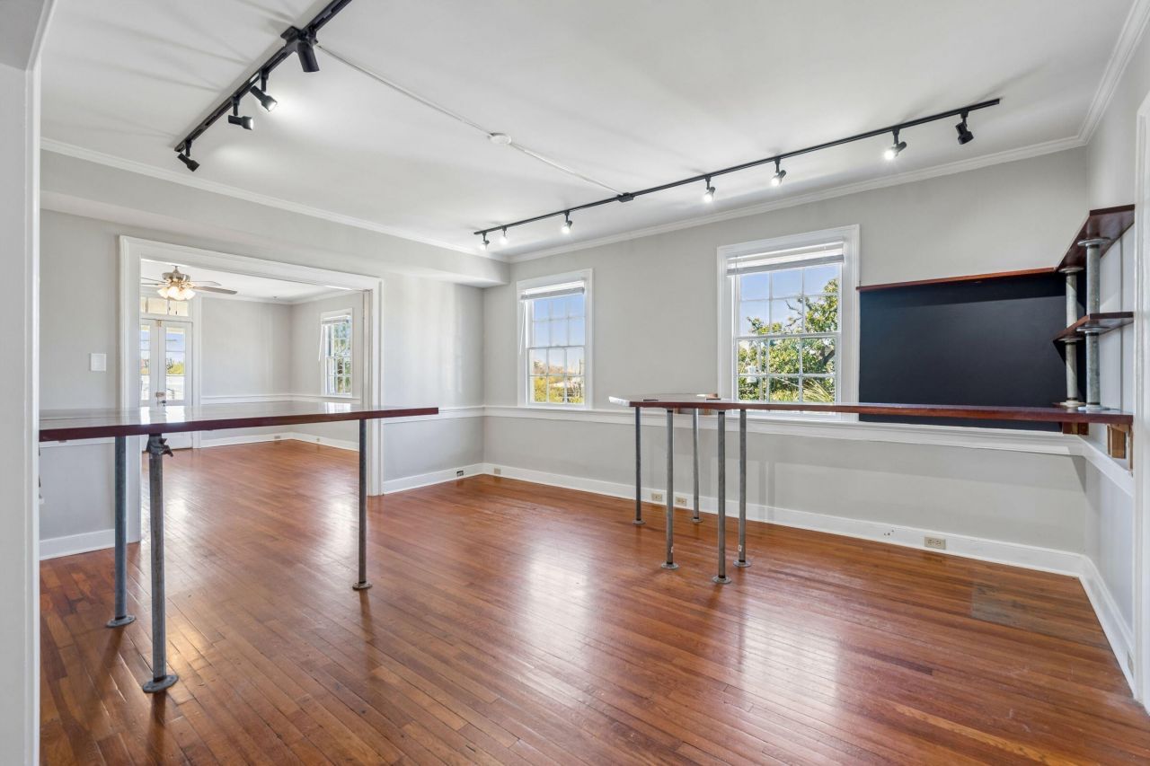 212 Calhoun Street Photo 17