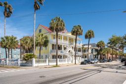 212 Calhoun Street photo 4