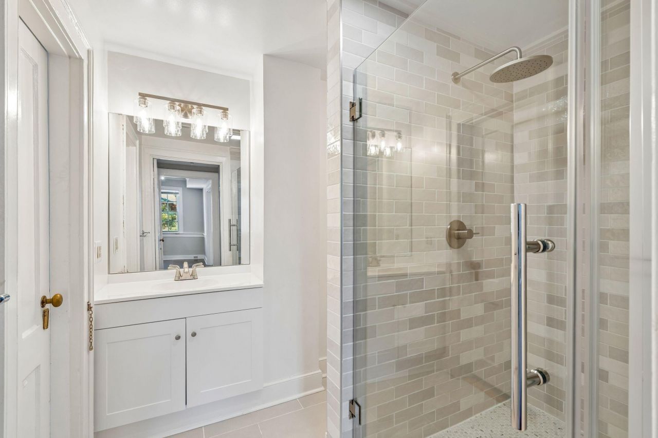 212 Calhoun Street Photo 30