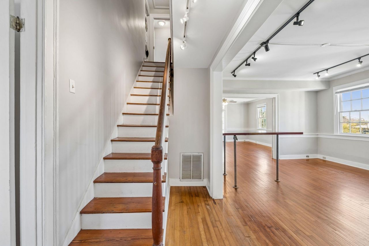 212 Calhoun Street Photo 38