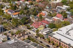 212 Calhoun Street photo 4