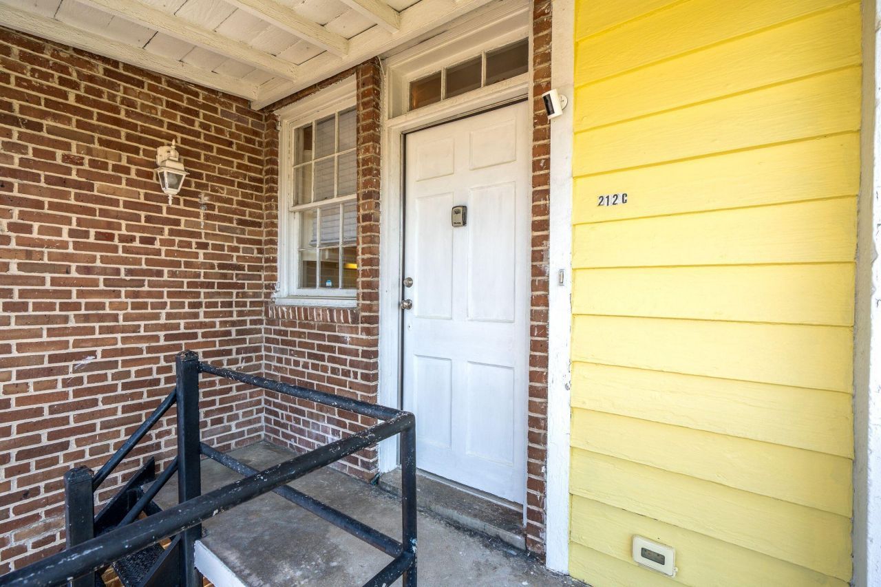 212 Calhoun Street Photo 50