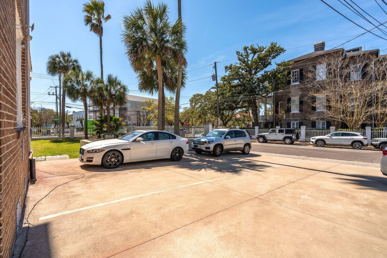 212 Calhoun Street Photo 56