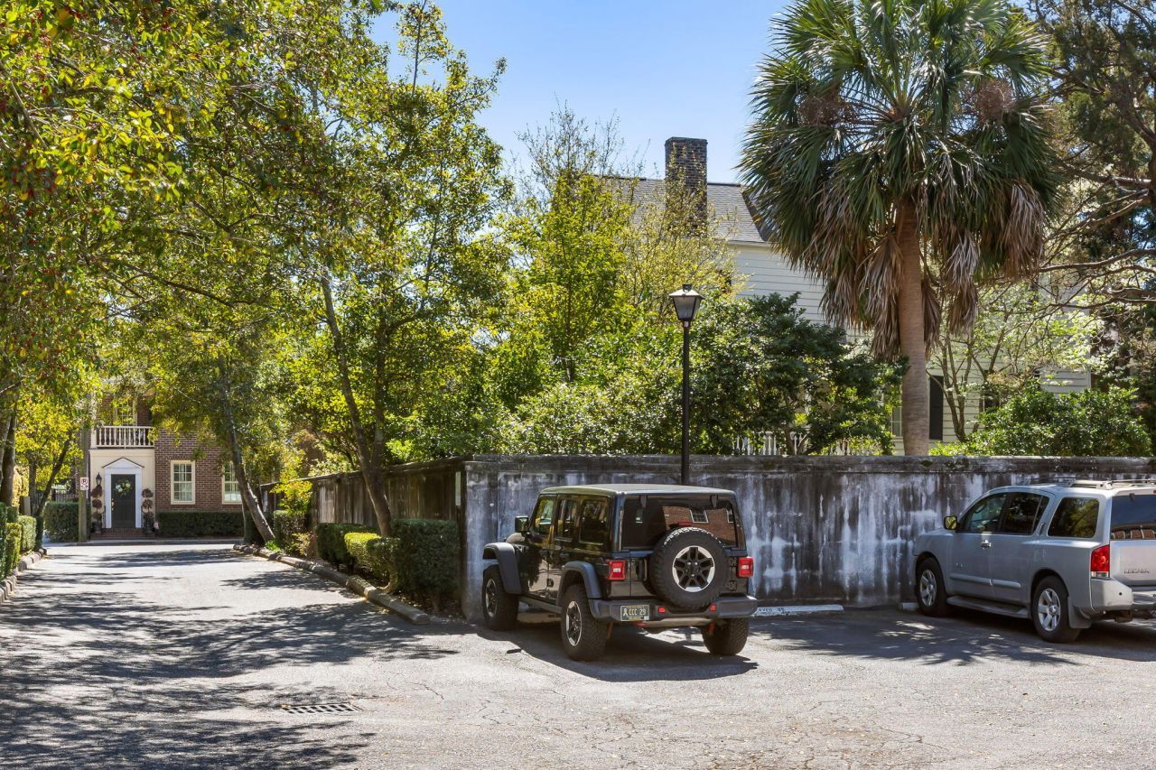 12 George Street Photo 20