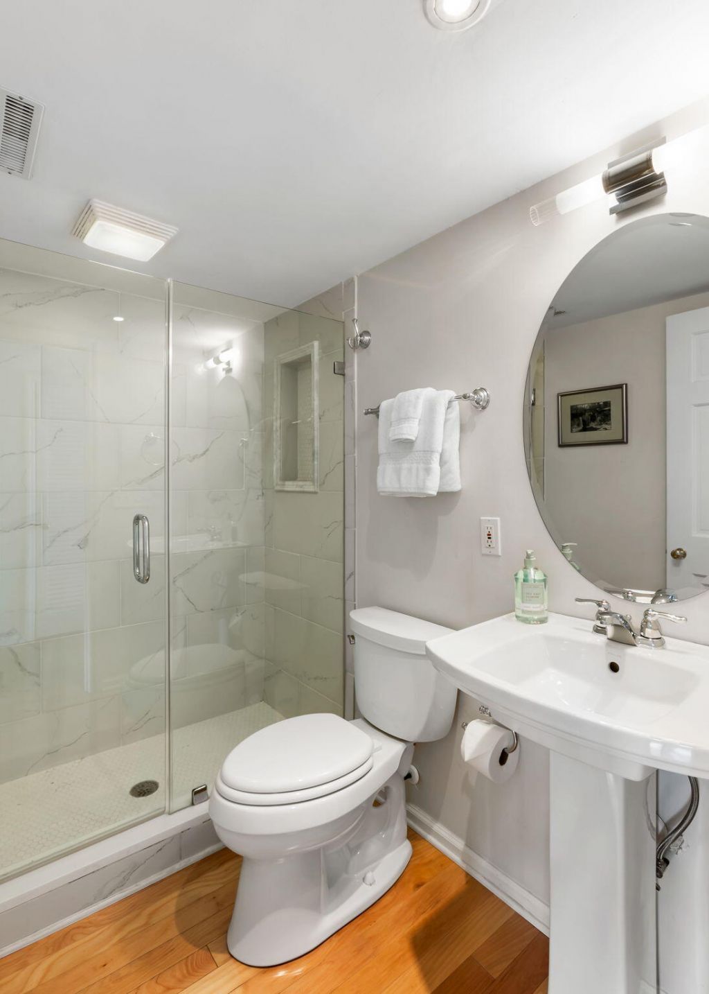 12 George Street Photo 9