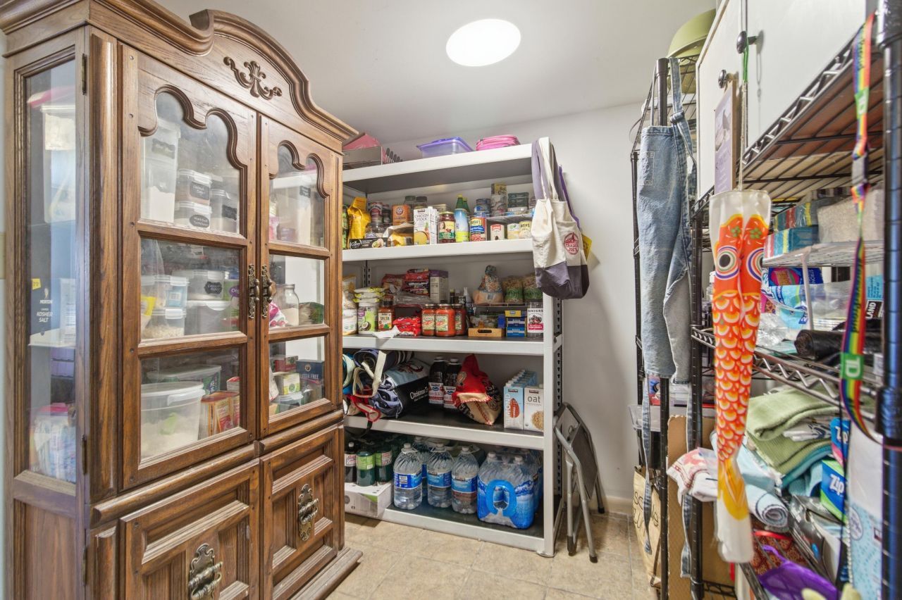 2948 Cathedral Lane Photo 13